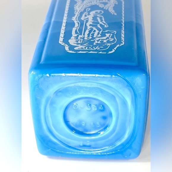 Jim Beam 1965 Blue Slag Milk Glass Decanter Whiskey Bottle Shepard & Dog Cork - Picture 3 of 7